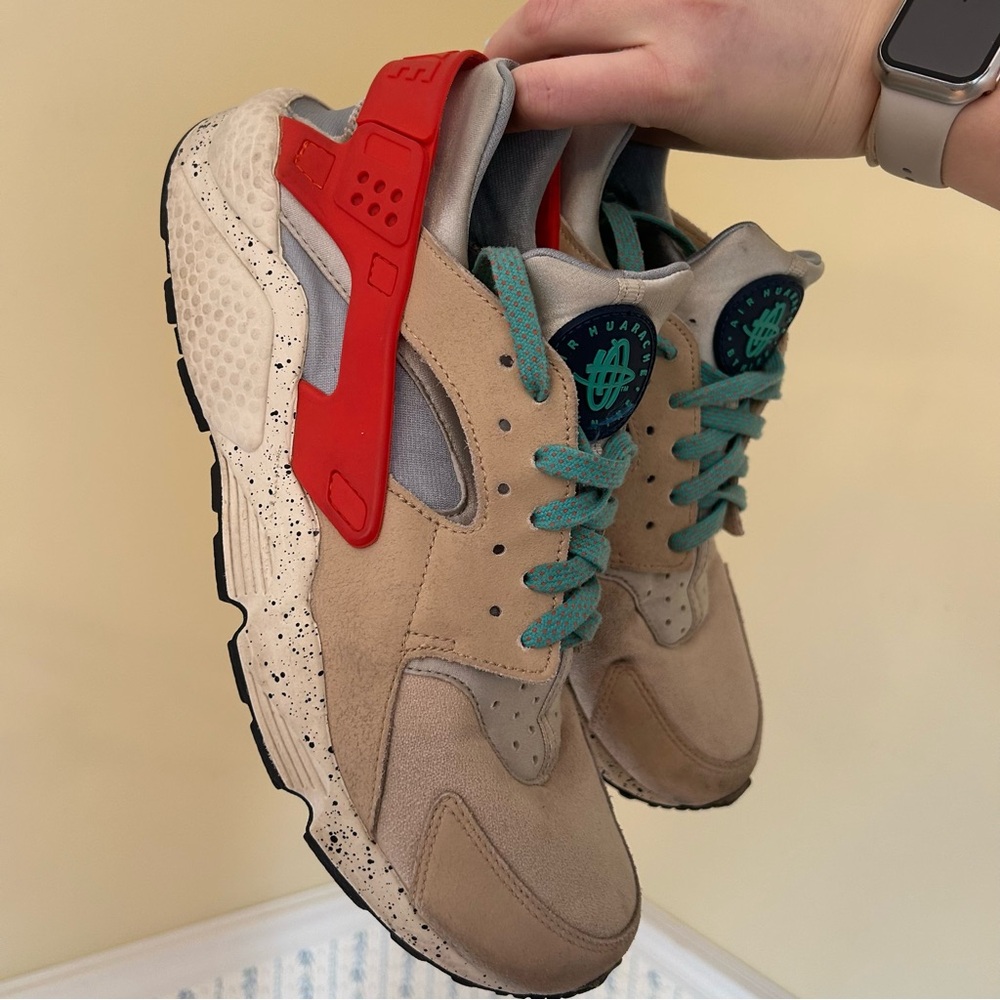 Nike Sneakers - Picture 7 of 11